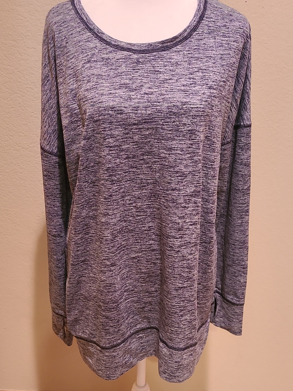 Xersion Women's Grey Heathered Long Sleeve Scoop Neck Top Size L